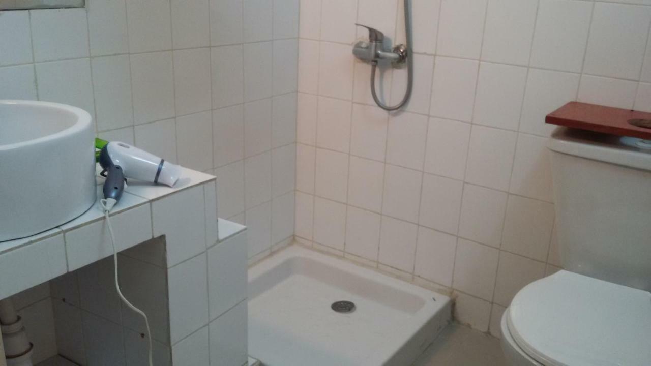Residence Bertille Abidjan Cocody Bagian luar foto