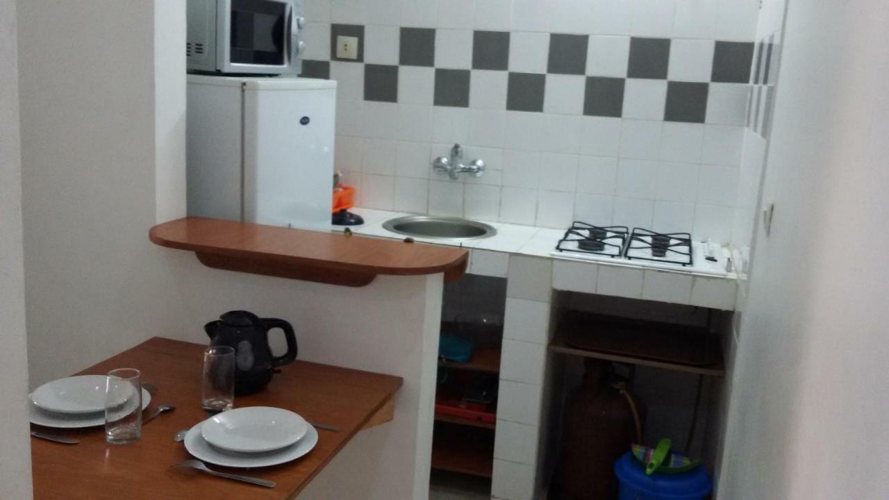 Residence Bertille Abidjan Cocody Bagian luar foto